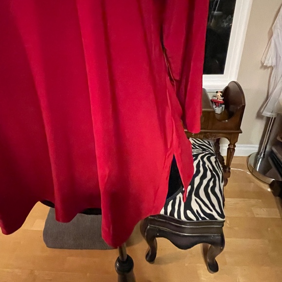 Sympli Red Women's Top - Picture 3 of 10